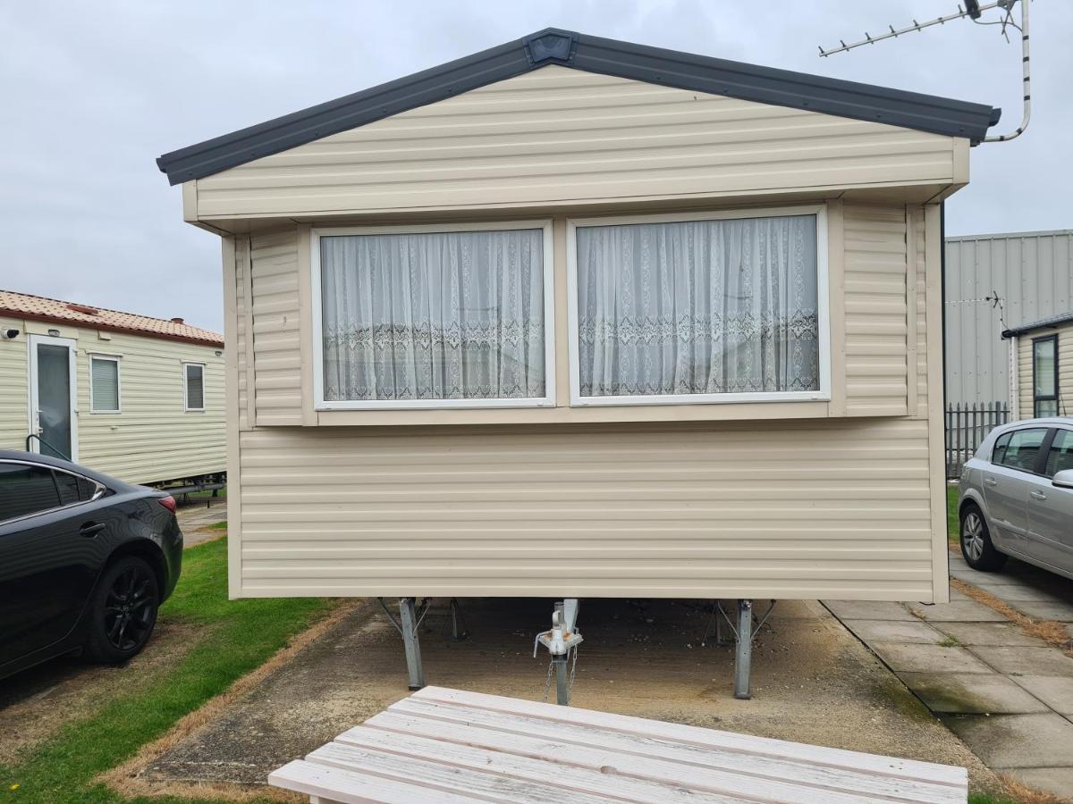 Appartement 8 Berth On Coastfields Ingoldmells Extérieur photo